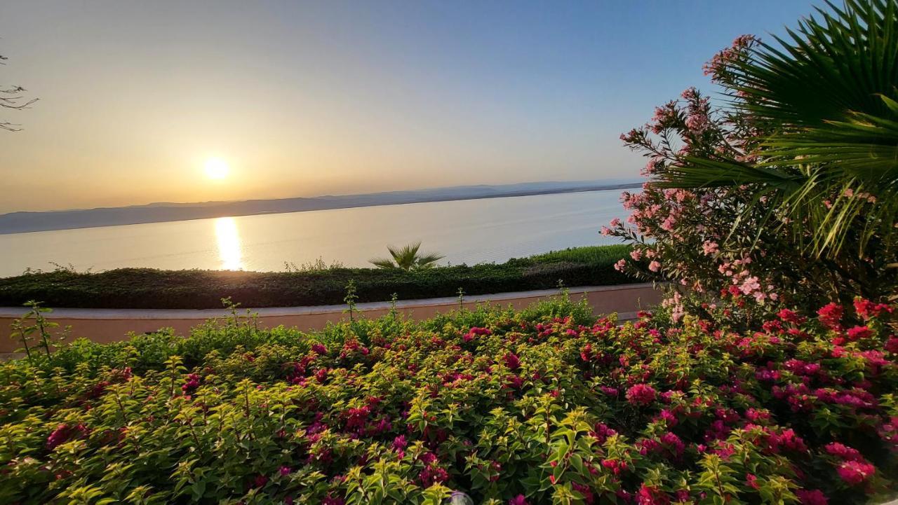 Comfy Stays Sea View Apartments At Deadsea Samarah Resort Sweimeh エクステリア 写真